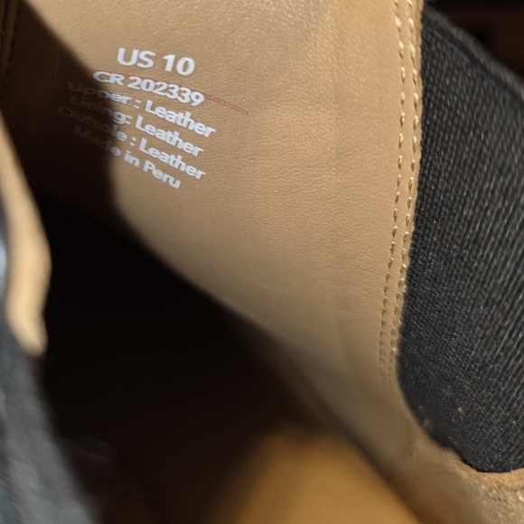 Nisolo Black Leather Eva Everyday Chelsea Boot - Picture 5 of 9